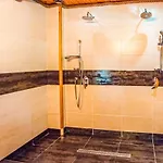 4 Bedroom Beautiful In *