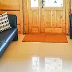 4 Bedroom Beautiful In *