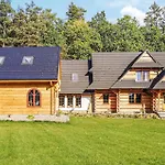 4 Bedroom Beautiful In *