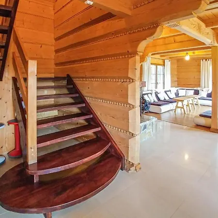 Dom wakacyjny 4 Bedroom Stunning In