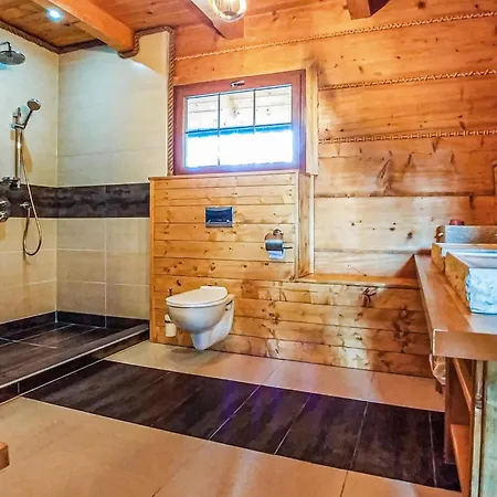4 Bedroom Stunning In *