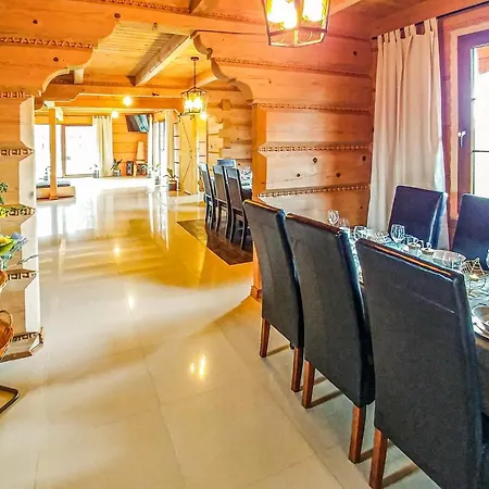 4 Bedroom Stunning In * Ustka